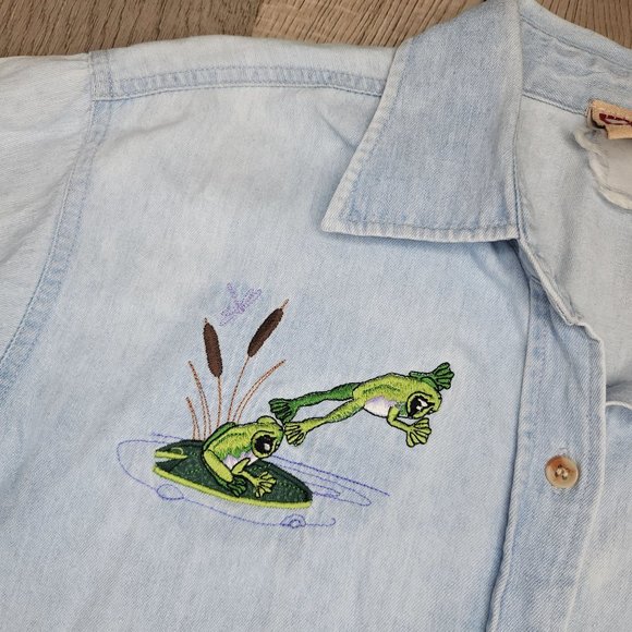 Top Stitch by morning sun chambray embroidered frog long sleeve button upshirt - Picture 1 of 7